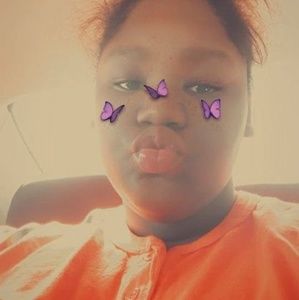 Meet your Posher, Malinda